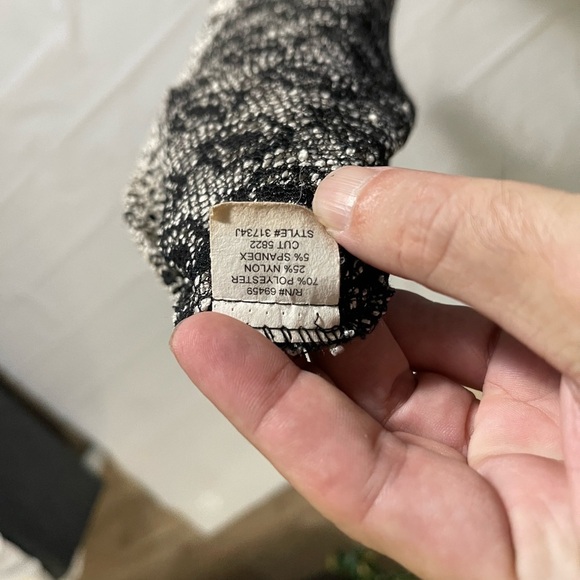 J. Valdi - Picture 8 of 8